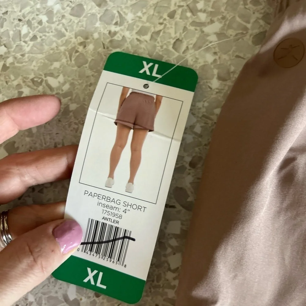 NWT XL DANSKIN PAPERBAG SHORT INSEAM 4inch COLOR ANTLER